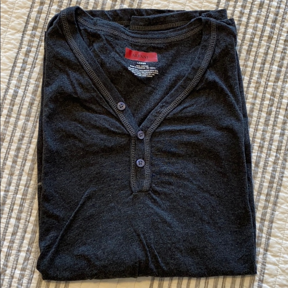 Men’s long sleeve T-shirt